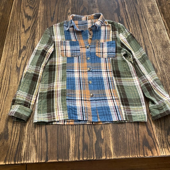 Fun & Unique Flannel - Picture 4 of 14